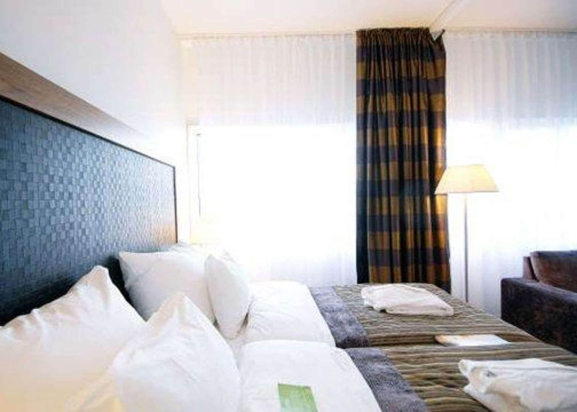 Quality Hotel Edvard Grieg Μπέργκεν Δωμάτιο φωτογραφία